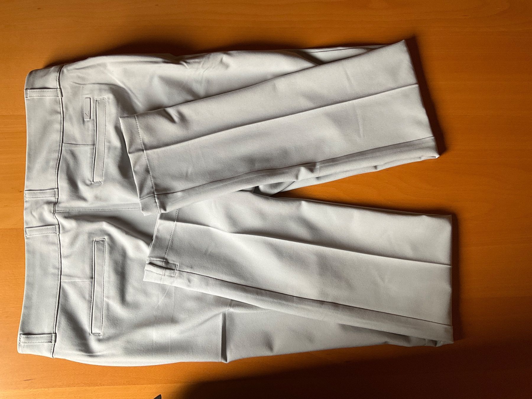 Pantaloni: ADIDAS pantalon & short – Nuovo (secondo la descrizione) da Gland venduto da DL2004 1