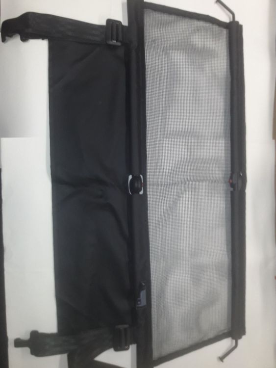 Unitec Kofferraum-Netz 98x64cm | Dehnbares Laderaum-Netz Mit Karabinerhaken