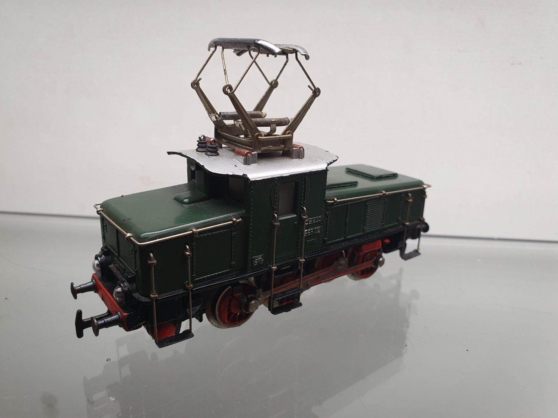 Märklin Modellini di ferrovie: MÄRKLIN: DB RANGIERLOK BR E63 GRÜN – Usato da Biglen venduto da taunus82 3