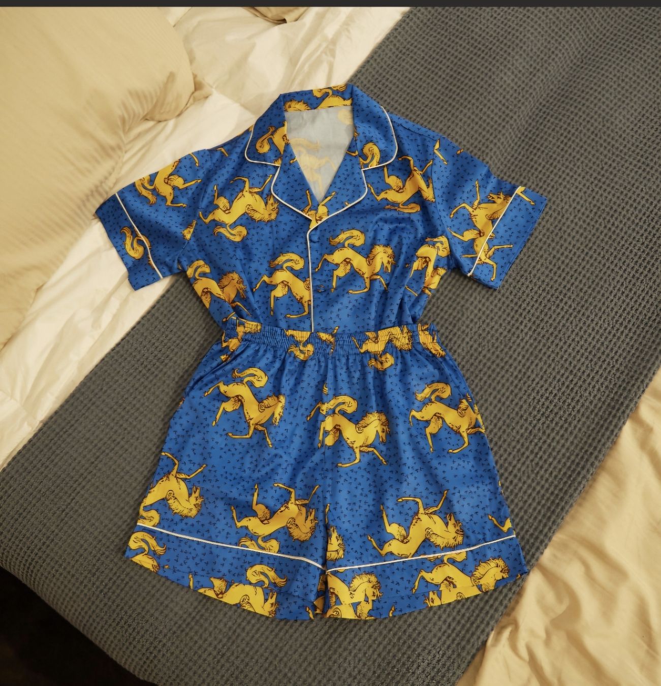 Négligés & Pyjamas: Seidenpyjama -Post – Neuf avec emballage d'origine à Gattikon par Duesouth 3