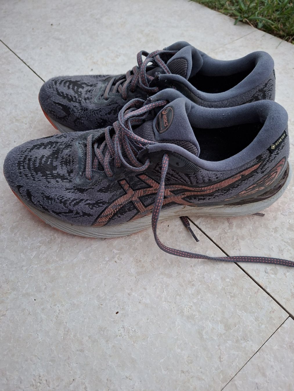 Asics Scarpe da uomo: basket asics gel taille 41,5 – Usato da Chavannes-de-Bogis venduto da senator635 1