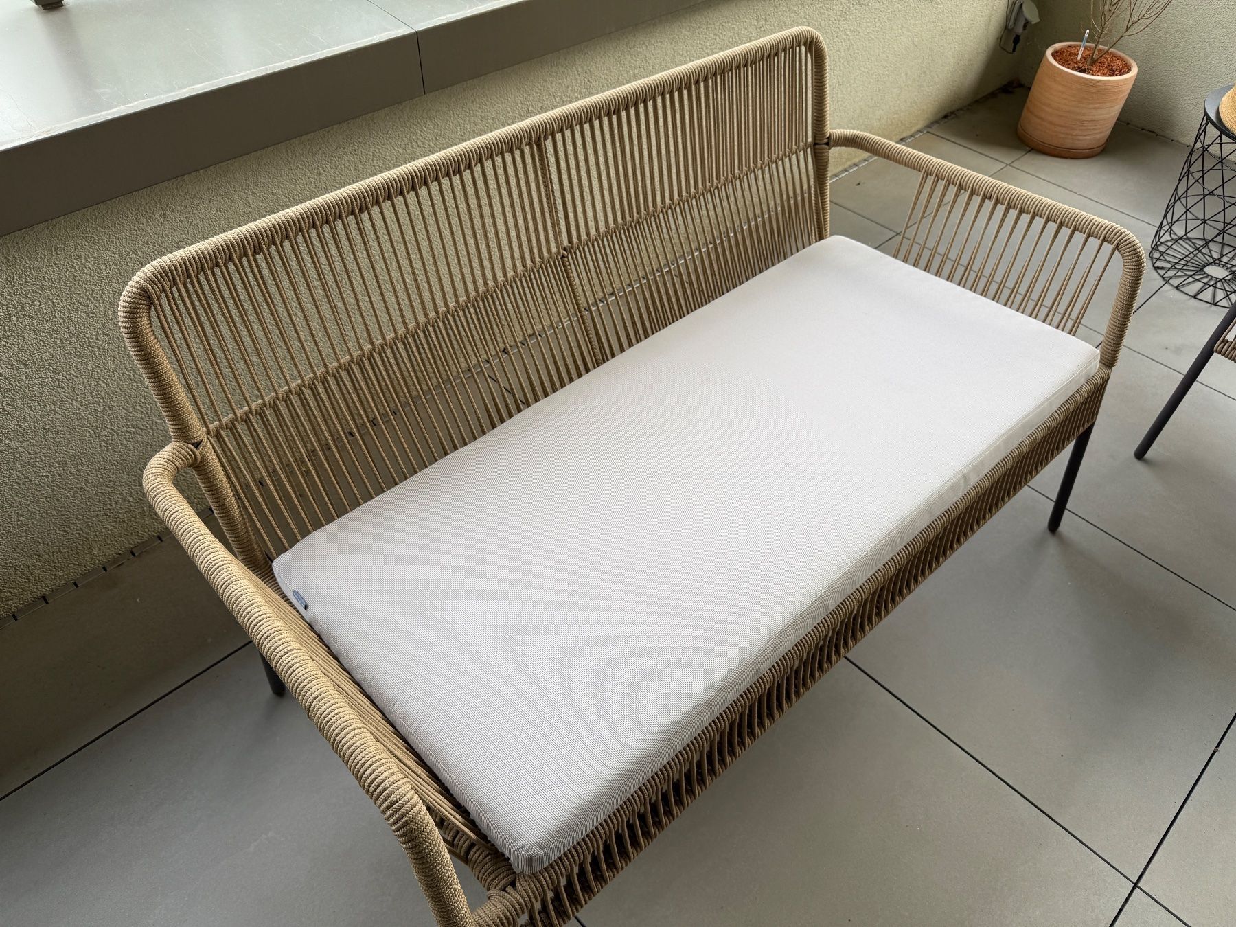 Divani: Zwei Kave Samantha Garten-/Terrassensofas – Usato da Richterswil venduto da JApple 2