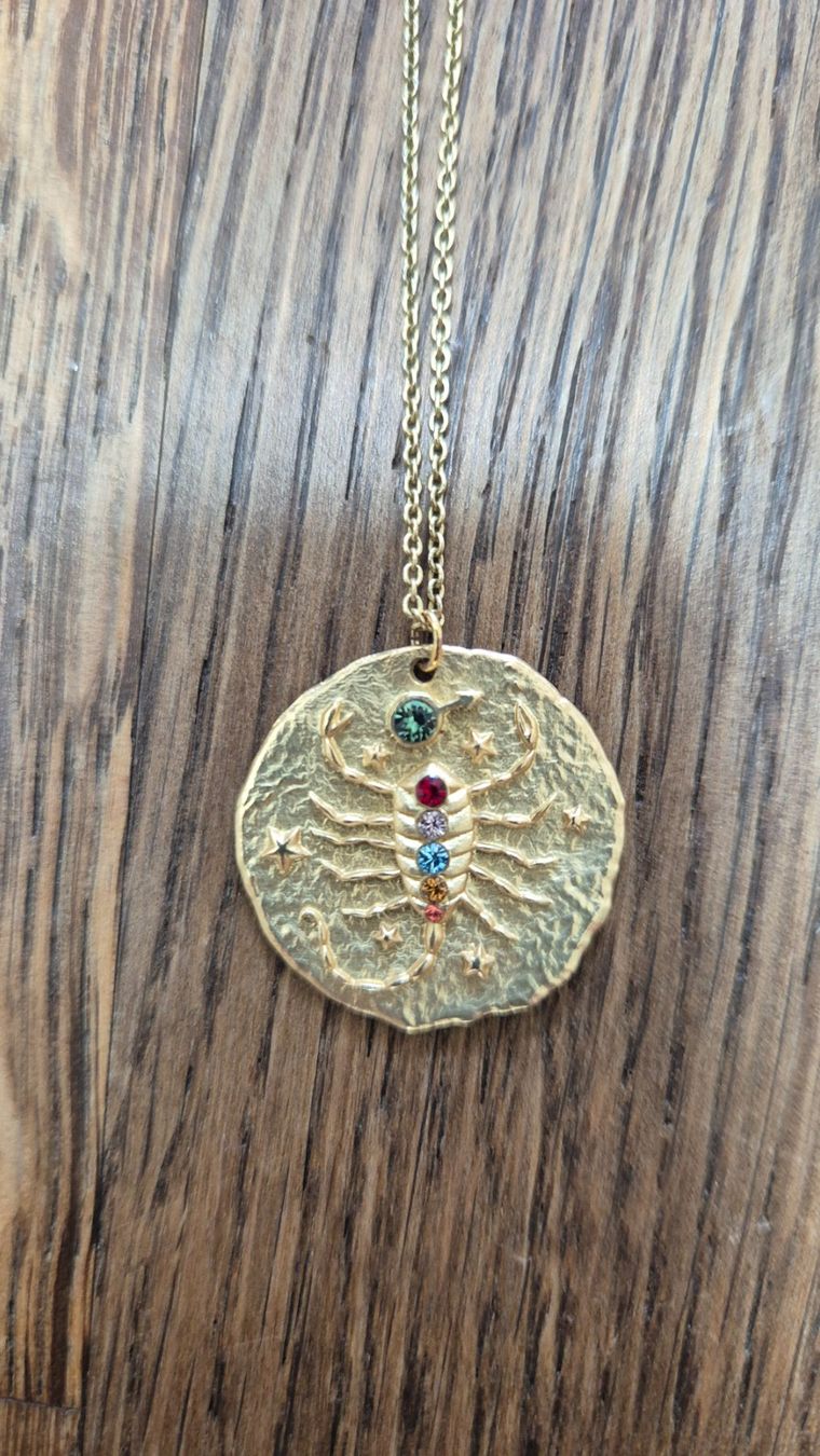 Maje Catenine: Maje scorpio necklace – Usato da Zürich venduto da monadiederich