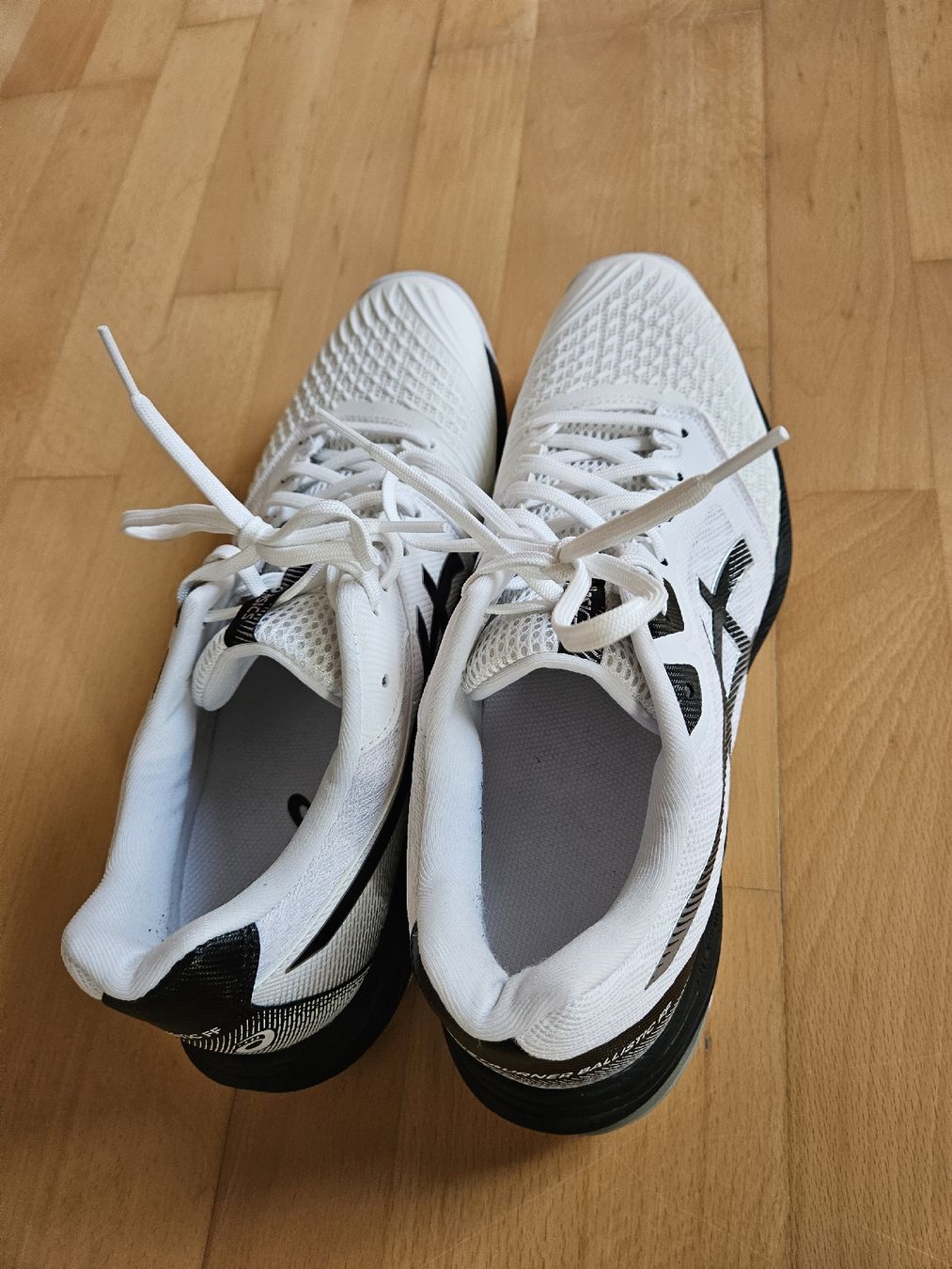 Asics Scarpe da uomo: Asics Netburner Ballistic FF, Grösse 45, neuwertig – Usato da Wettingen venduto da Sk8ertomda 7