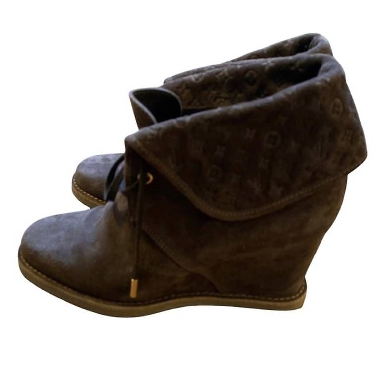 Scarpe da donna: Boots Louis Vuitton taille 38.5 EU – Usato da Lausanne venduto da isa_qf8z