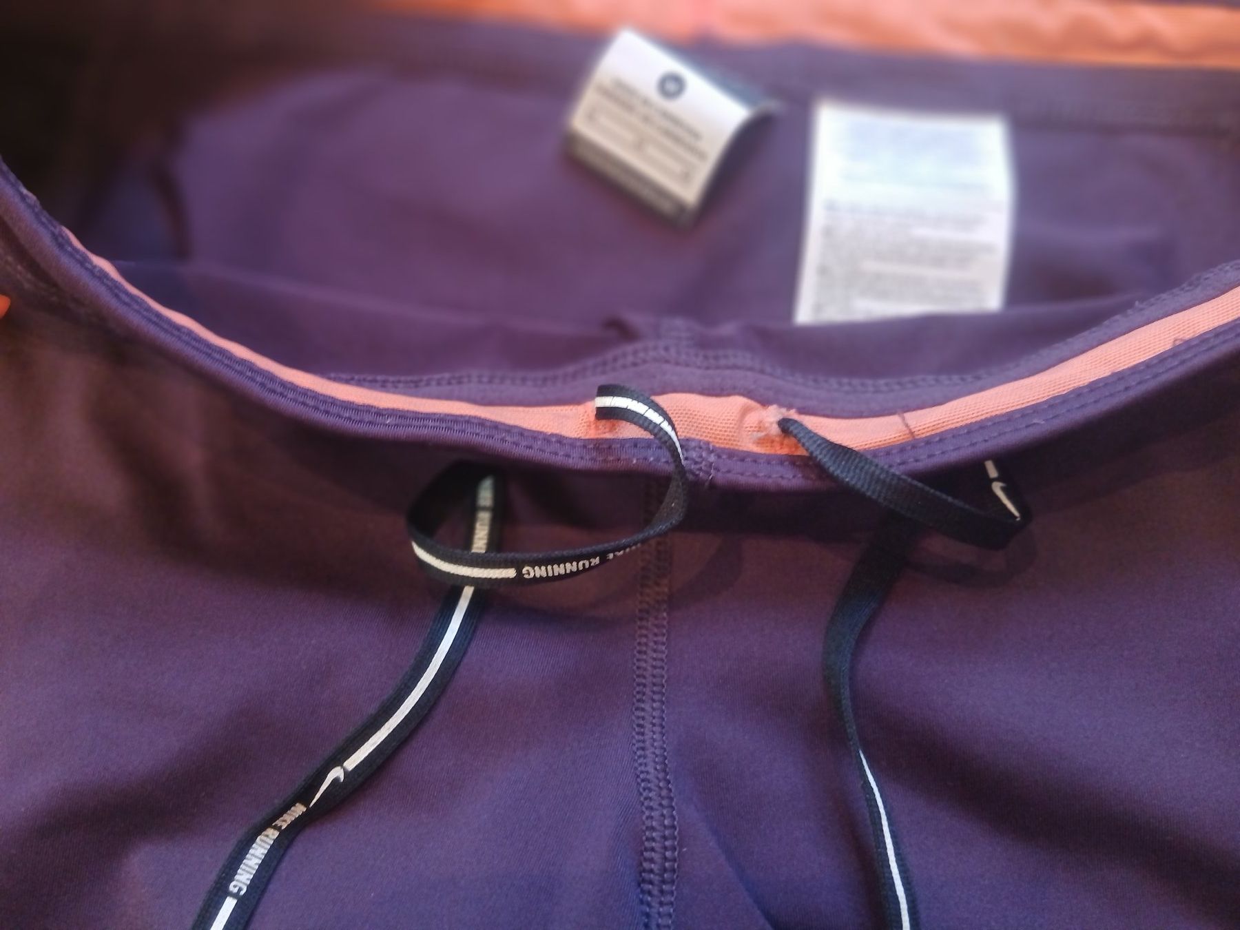 Nike Pantaloni: Nike Tights Gr. M – Usato da Würenlos venduto da Esmeralda74 1