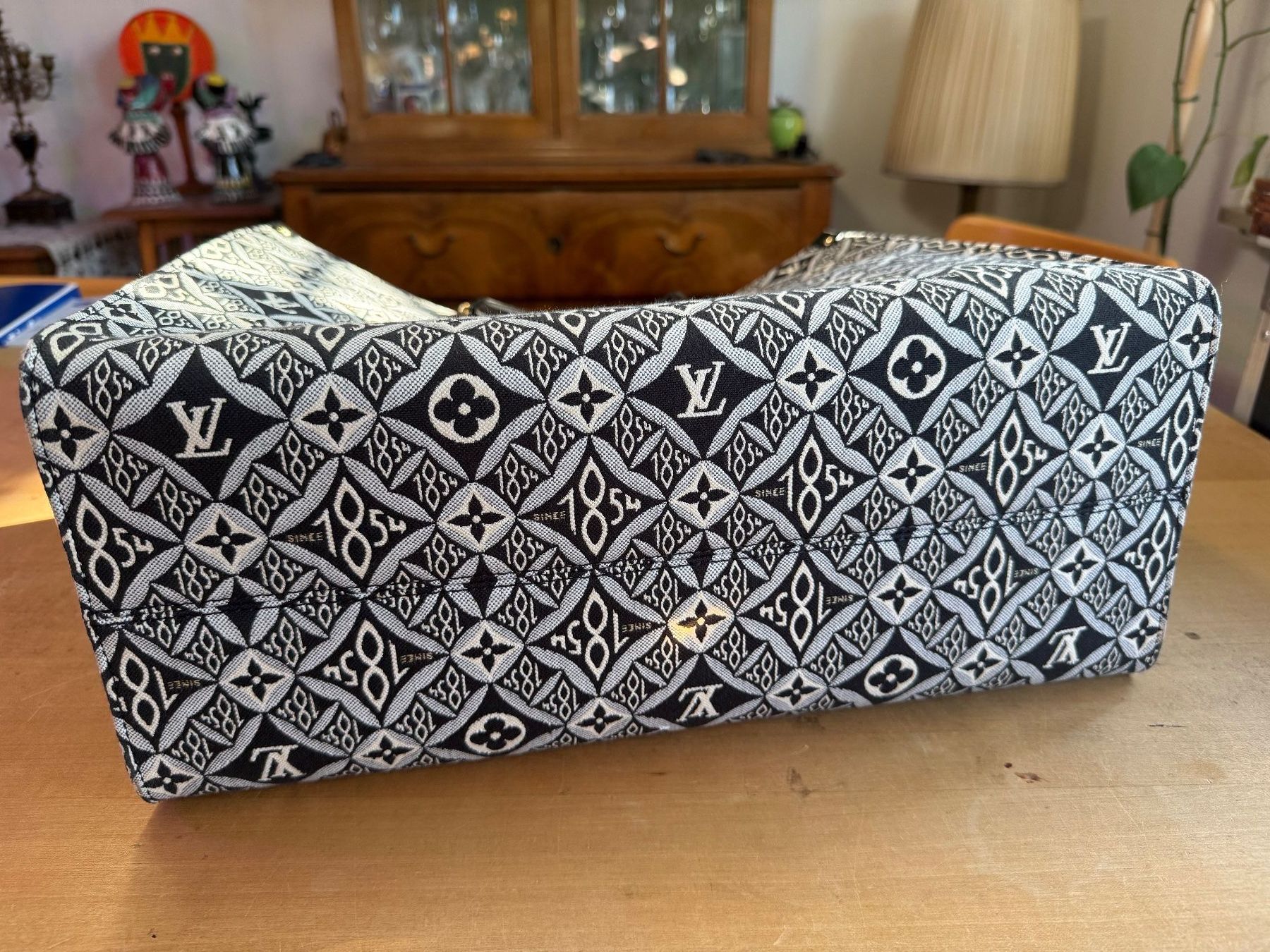 Louis Vuitton Borse: LOUIS VUITTON ONTHEGO GM SINCE 1854 – Usato da Basel venduto da tigerchen60 4