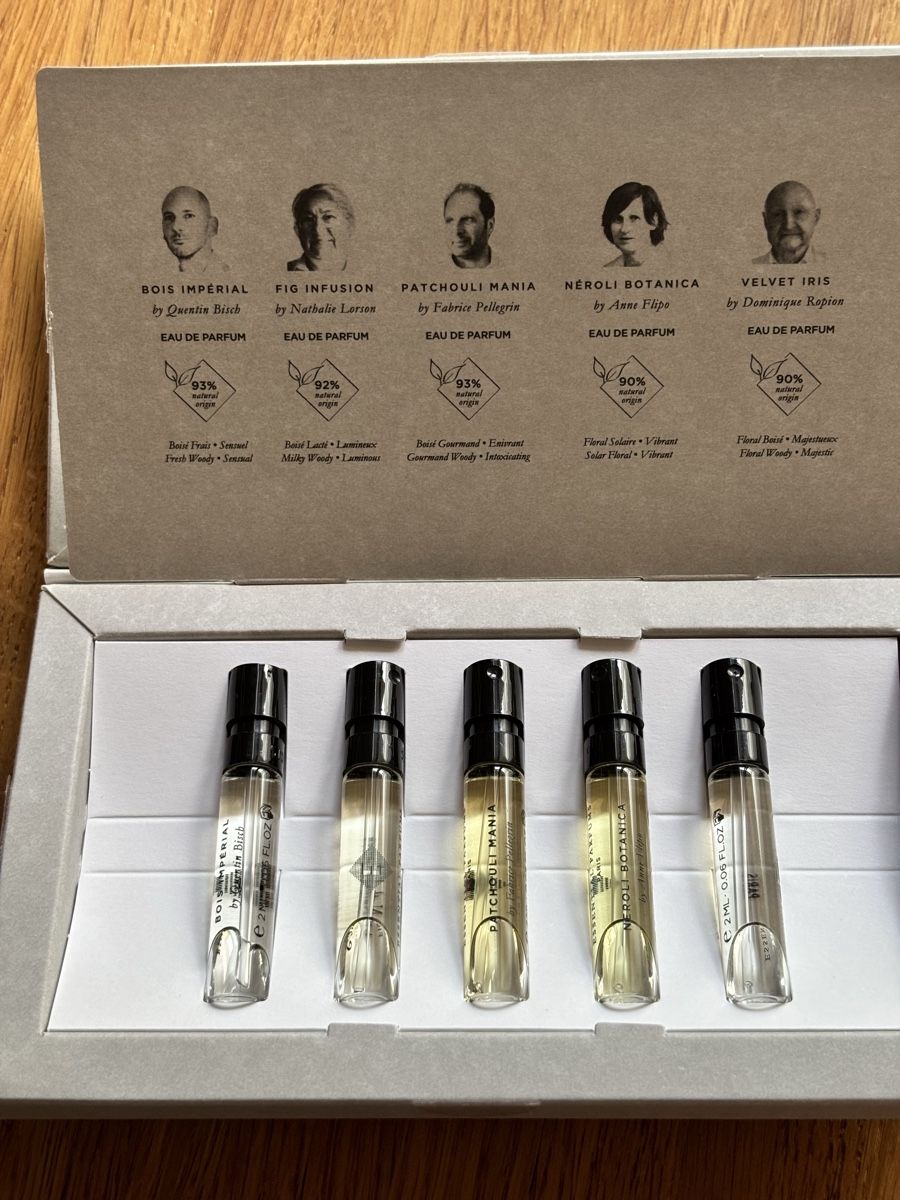 Profumi & Eau de Toilette: Essential Parfums Coffret Découverte Discovery Set 11x2ml – Usato da Zürich venduto da Thetimtam 2