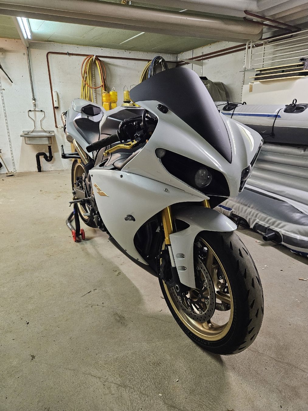 Yamaha Strada: Yamaha R1 – Usato da Hinterkappelen venduto da manu97