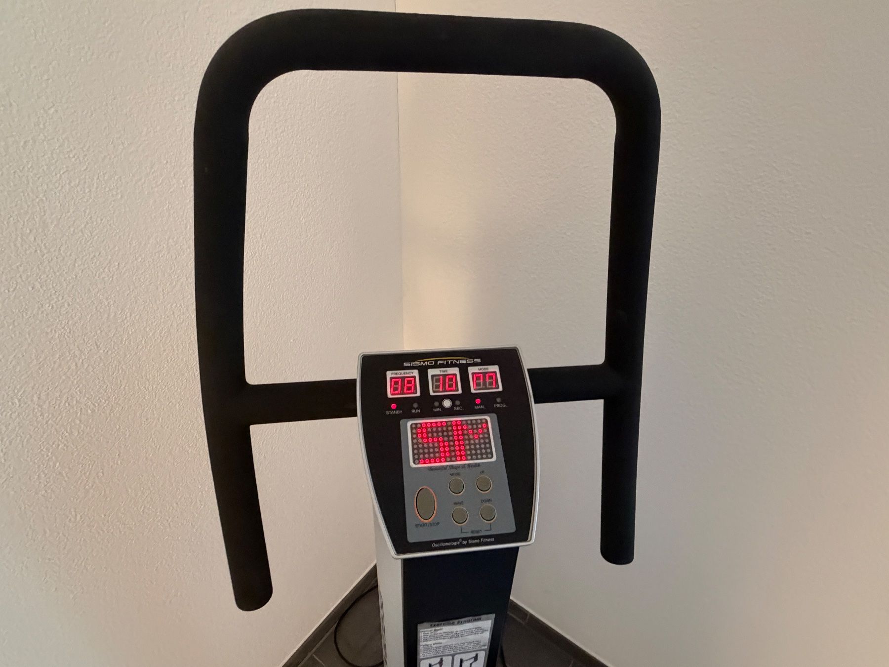 Hometrainer: SISMO Power-Shaper „elite pro“ / Vibrations-Platte – Usato da Luzern venduto da arnoldi 1