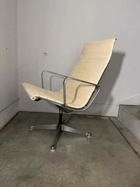 Sessel: Herman Miller Collection Original Eames Alu Chair – Gebraucht aus Luzern von flixmaus 3