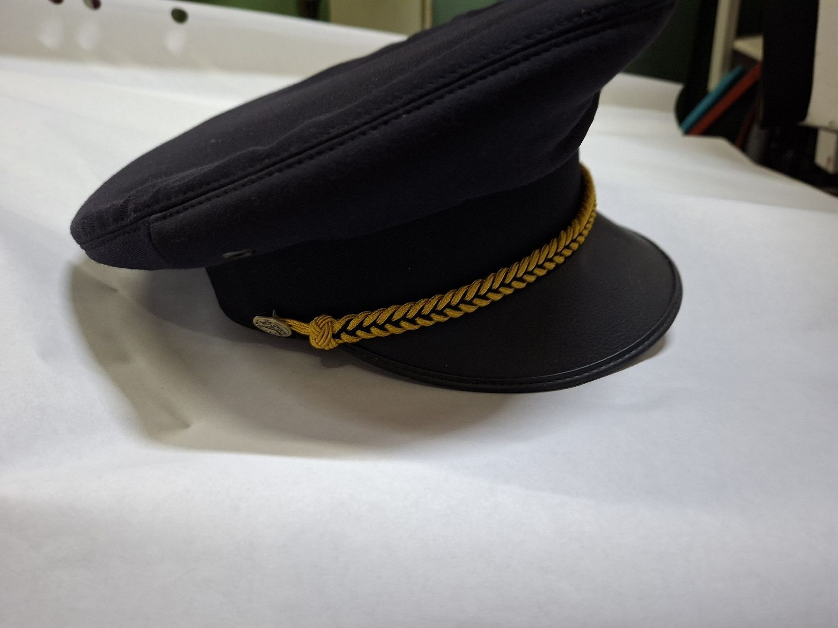Uniformes: Original Schweizer Polizeimusik Uniformmütze Bern – D'occasion à Grossdietwil par mahsoumi 2