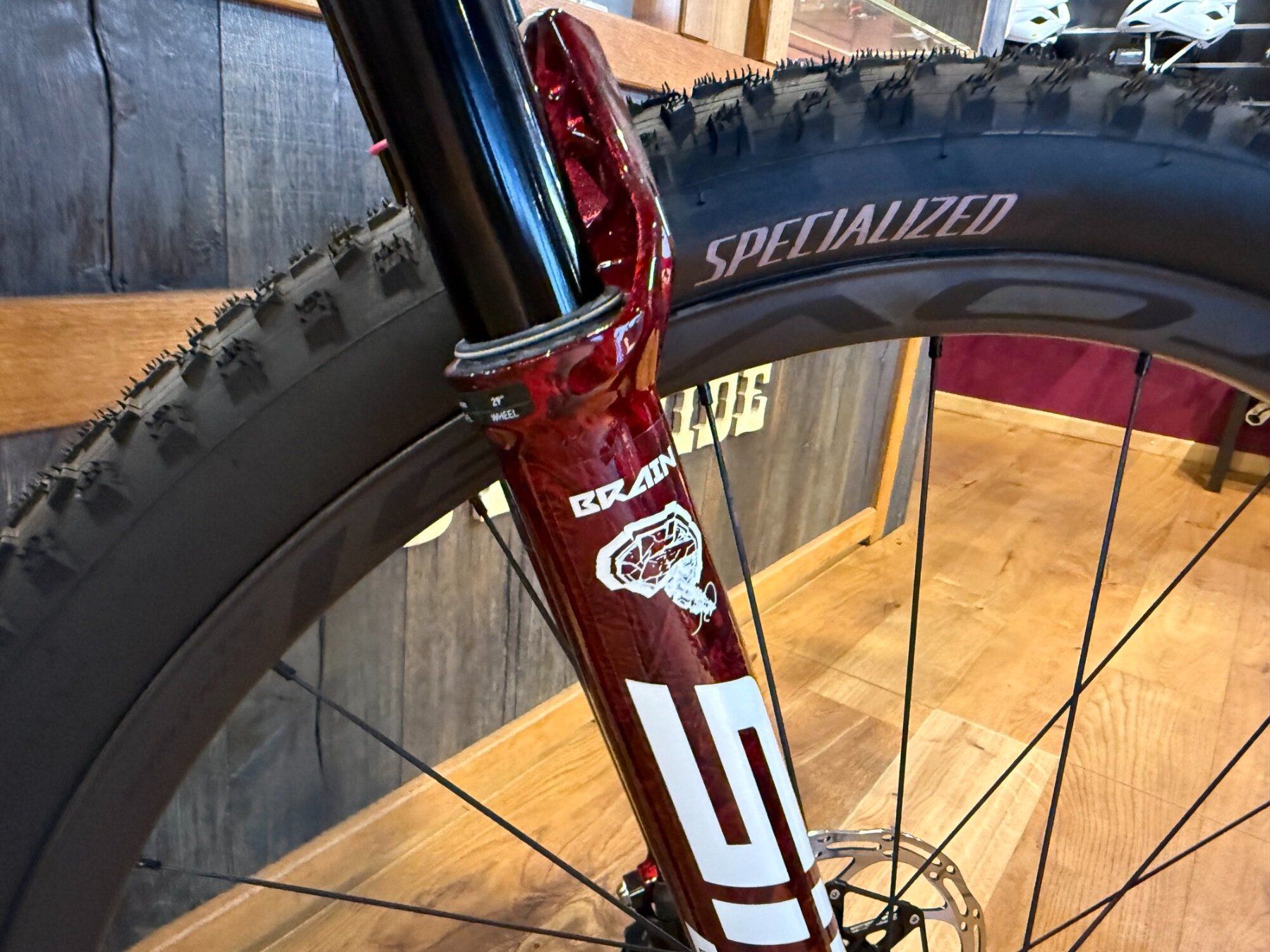 Epic Vélos: Epic World Cup S-Works M – Neuf avec emballage d'origine à Zug par welcomecycles 4