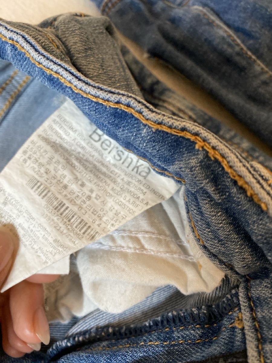 Jeans: 2 Löcher-Jeans blau Gr. 36 – Usato da Langenthal venduto da jessiica_z 1