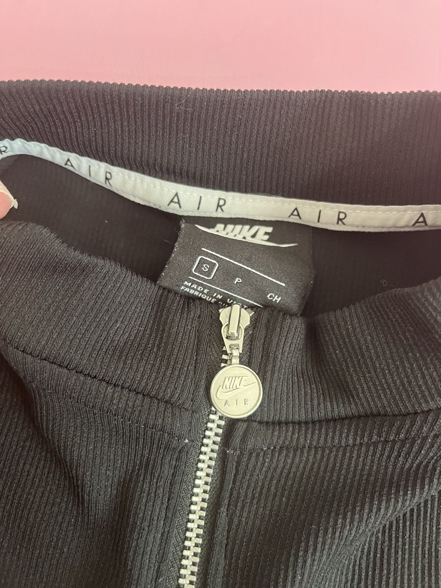 Nike Tops: Schwarzes Nike Top mit Reissverschluss – Neu (gemäss Beschreibung) aus Fehraltorf von y2kout7 1