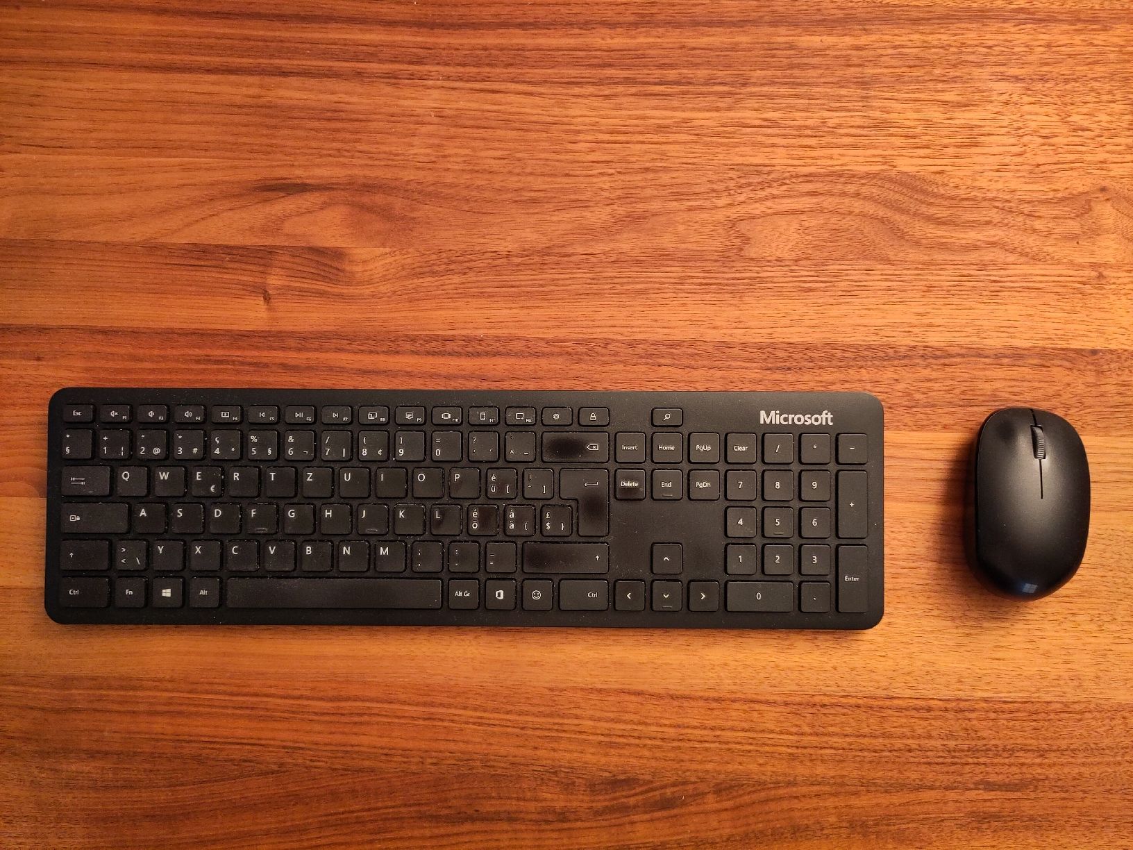 Microsoft Tastiere: Wireless Tastatur und Maus – Usato da Luzern venduto da tinakeller