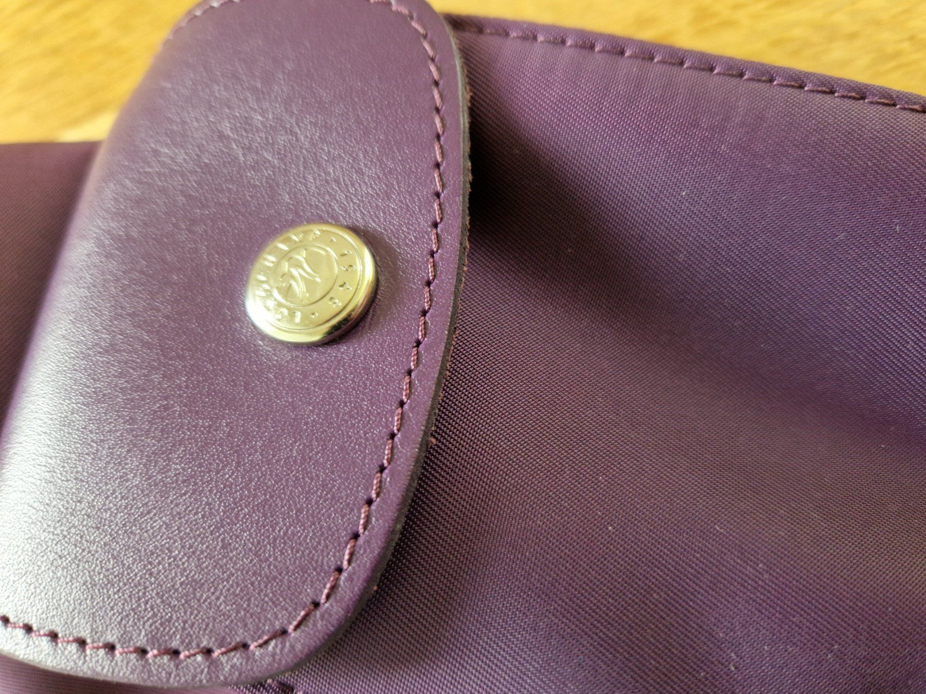 Longchamp Borse da donna: LONGCHAMP Umhängetasche – Usato da Möhlin venduto da Cloudy73 5