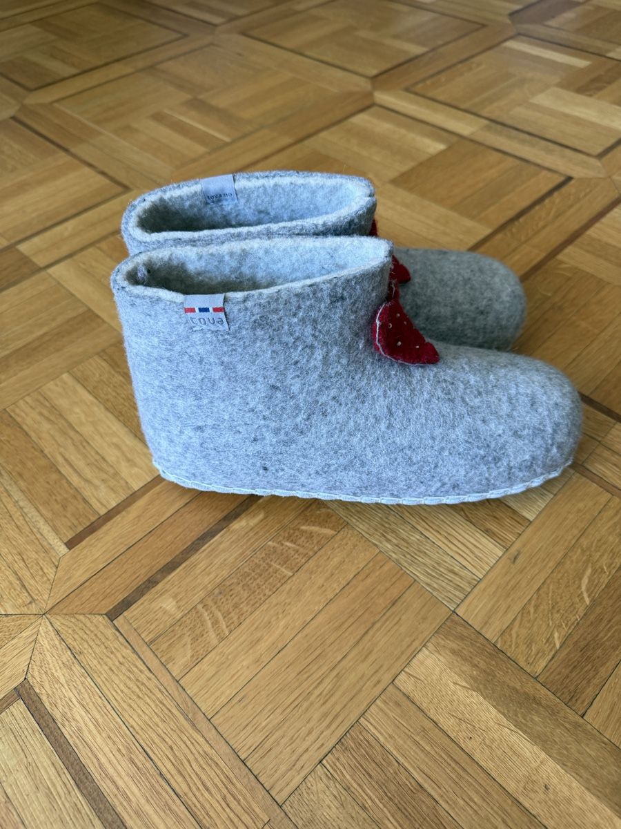 Calze: Wool slippers size 37 – Nuovo (secondo la descrizione) da Genève venduto da hai_2rp8 1