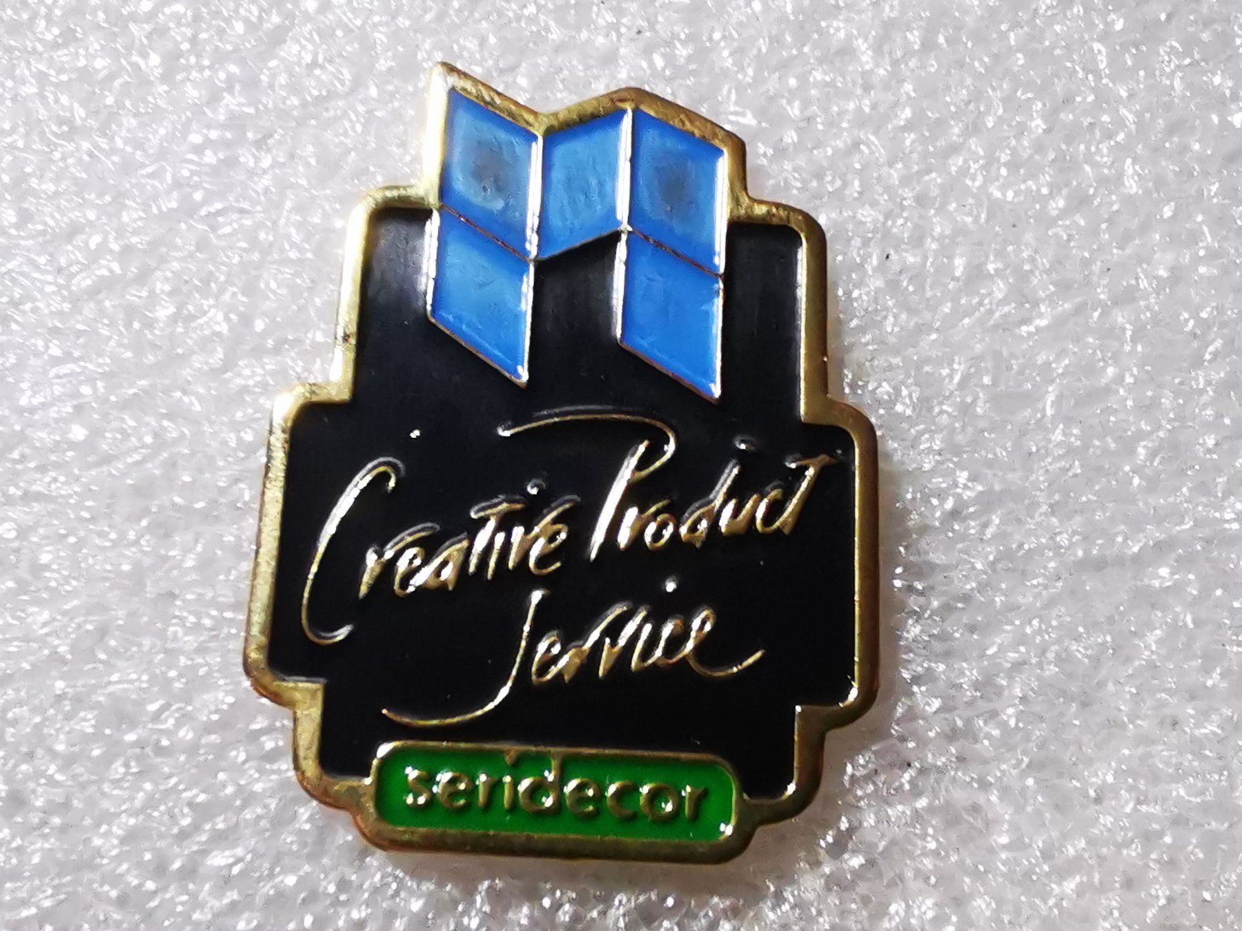 Placchette & Badge: Ansteckpin 136: Seridecor – Usato da Oppligen venduto da Pin-Fall-Shop
