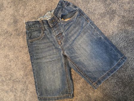 Coole Jeans Shorts, Gr. 128, verstellbarer Bund