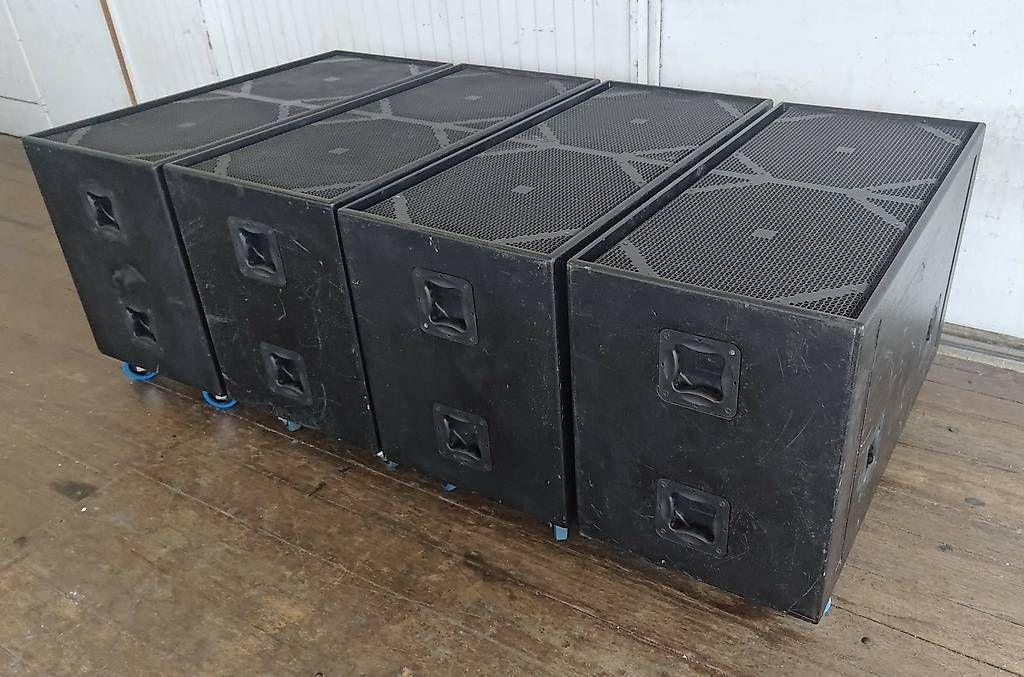 HK Audio Casse acustiche: HK Audio SL218 PA Subwoofer – Usato da Schlieren venduto da Basscenter 3