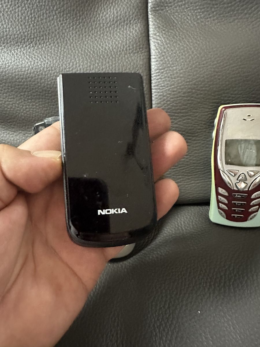 Nokia Telefoni cellulari / Smartphones: Nokia Handy Konvolut – Difettoso da Heerbrugg venduto da Amazon38 3