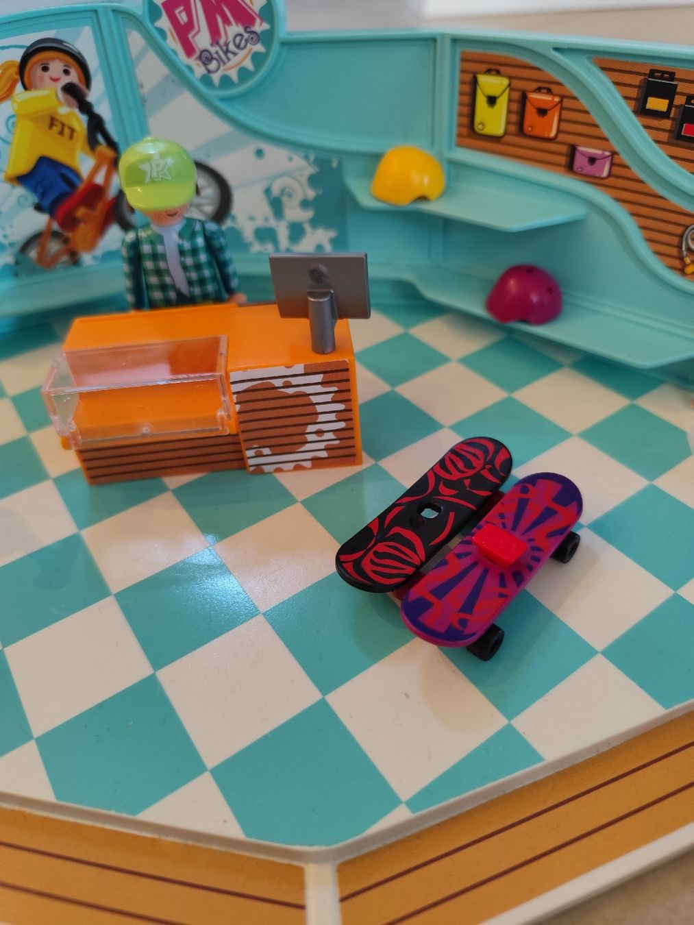 Playmobil Giocattoli: Playmobil Skate Park/Laden – Usato da Buttwil venduto da Melissa007 2