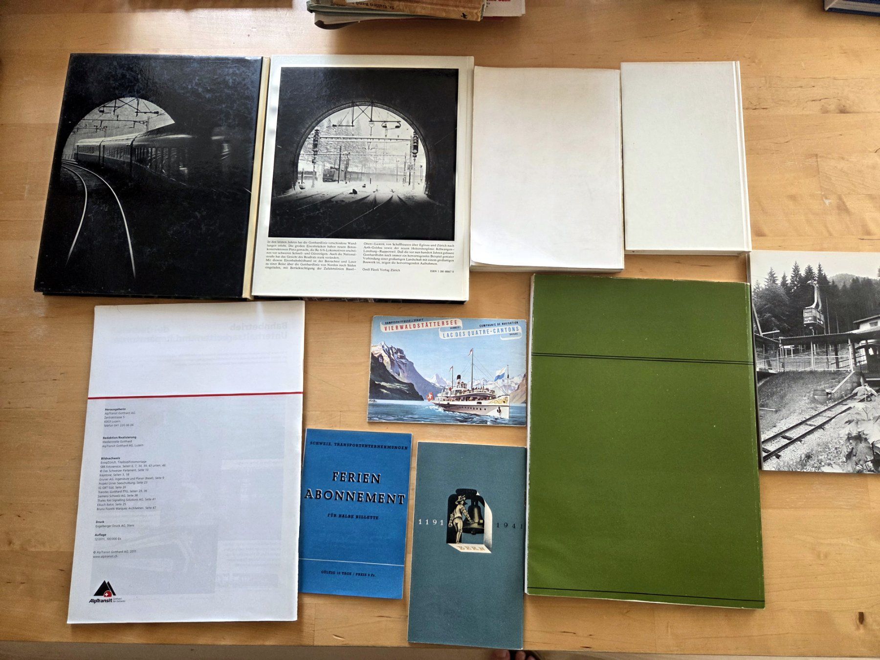 Libri: 10 Bücher über die Schweizer Eisenbahn – Usato da Birrwil venduto da dirtyoldtown 1