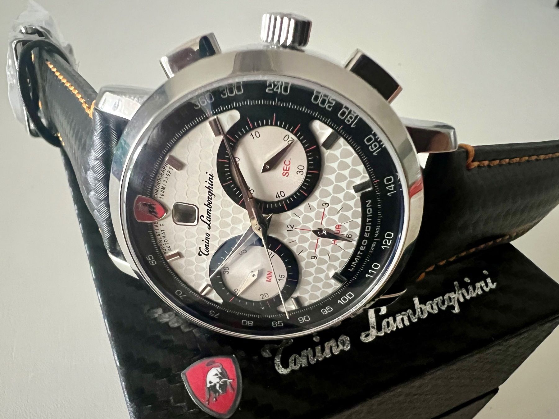 Lamborghini Uhren: LAMBORGHINI 1947 Automatic Chronograph Ltd.x/100, SRP 3300.- – Neu und originalverpackt aus Le Mont-sur-Lausanne von LycaGallery