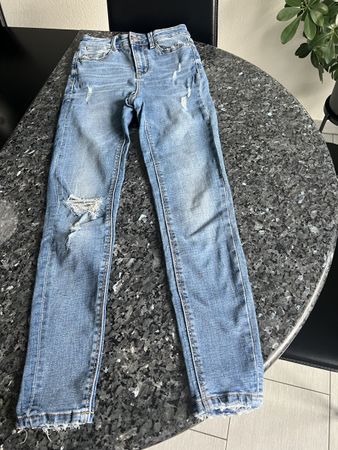Stradivarius High Waist Jeans Gr. 34 Damen Destroyed Look