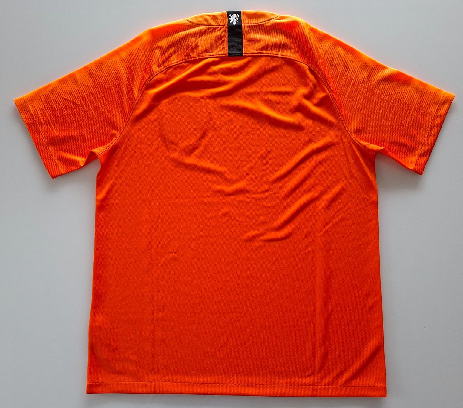 Nike Canottiere & Pantaloni: Maillot Nike Pays-Bas 2018-2019 – Usato da Signy venduto da oli_sn9g 1