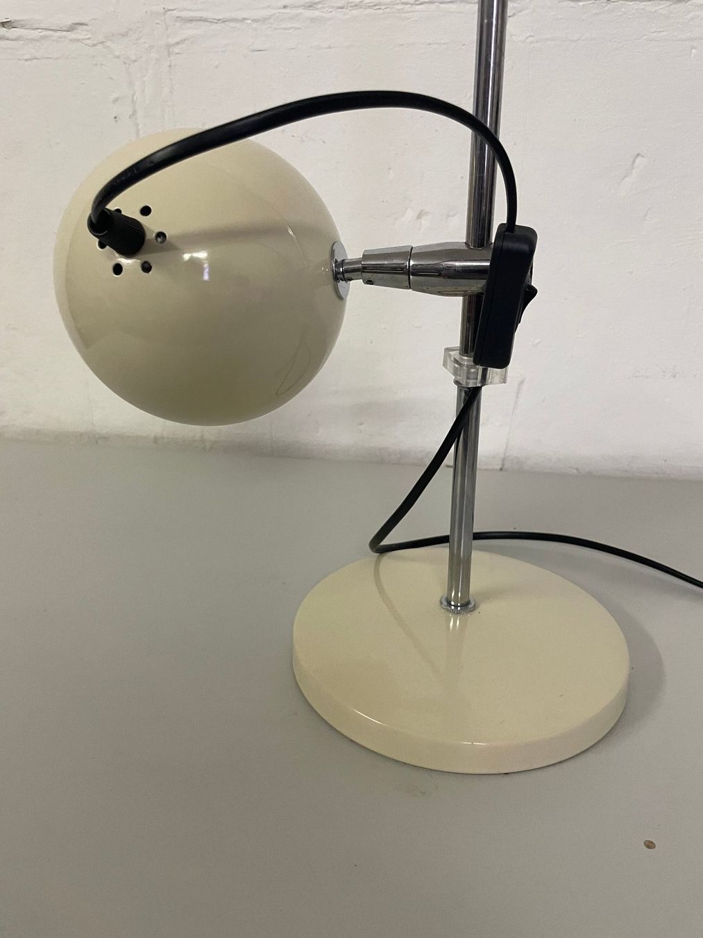Lampade: lampe  design Ryon globe beige claire – Usato da La Croix (Lutry) venduto da netrajet 3