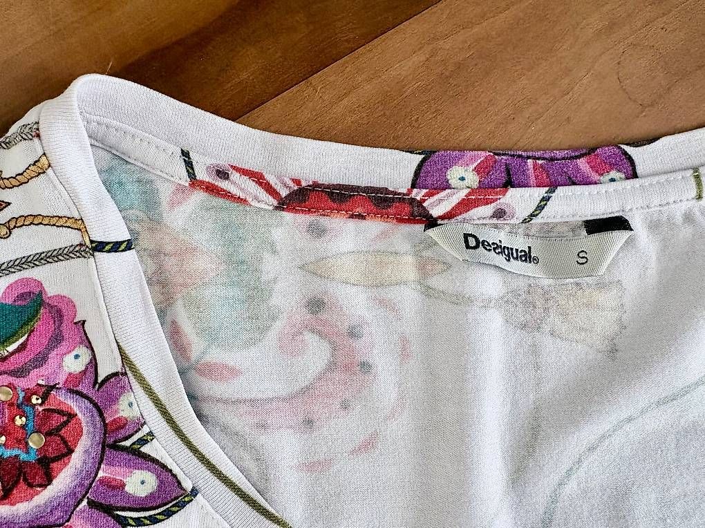 Desigual T-shirt: T-Schirt Gr. S/M oder 36/38 Desigual – Usato da Dietlikon venduto da Pmt_zh 3