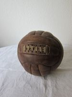 Original Soccer Ball aus Leder, Vintage
