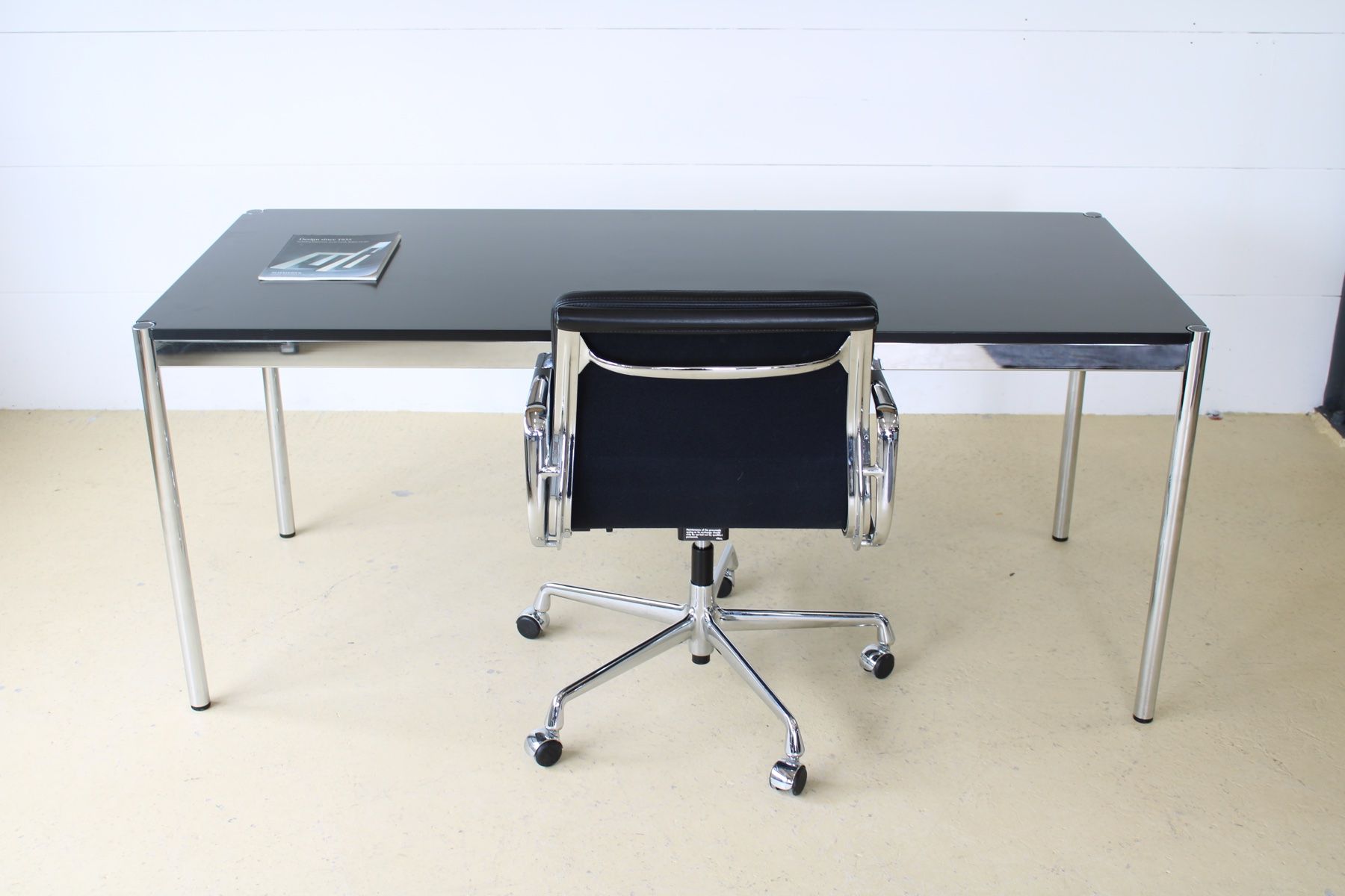 USM Tavoli: USM Tisch Schwarz (175x75) – Usato da Meinisberg venduto da atelier_TILIJA