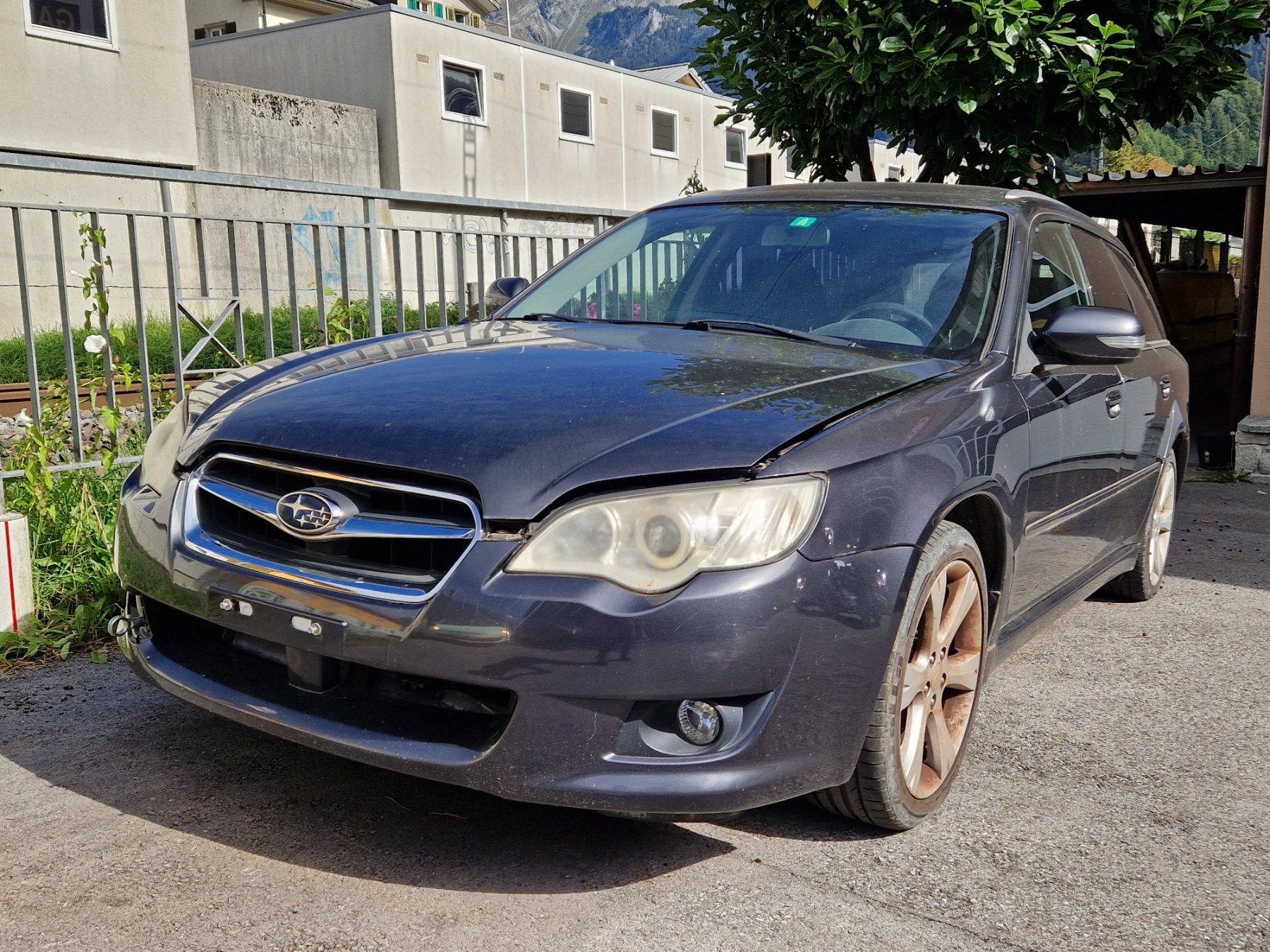 Subaru Automobili: Subaru Legacy 2.0 AWD – Difettoso da Schwanden GL venduto da rcont 1