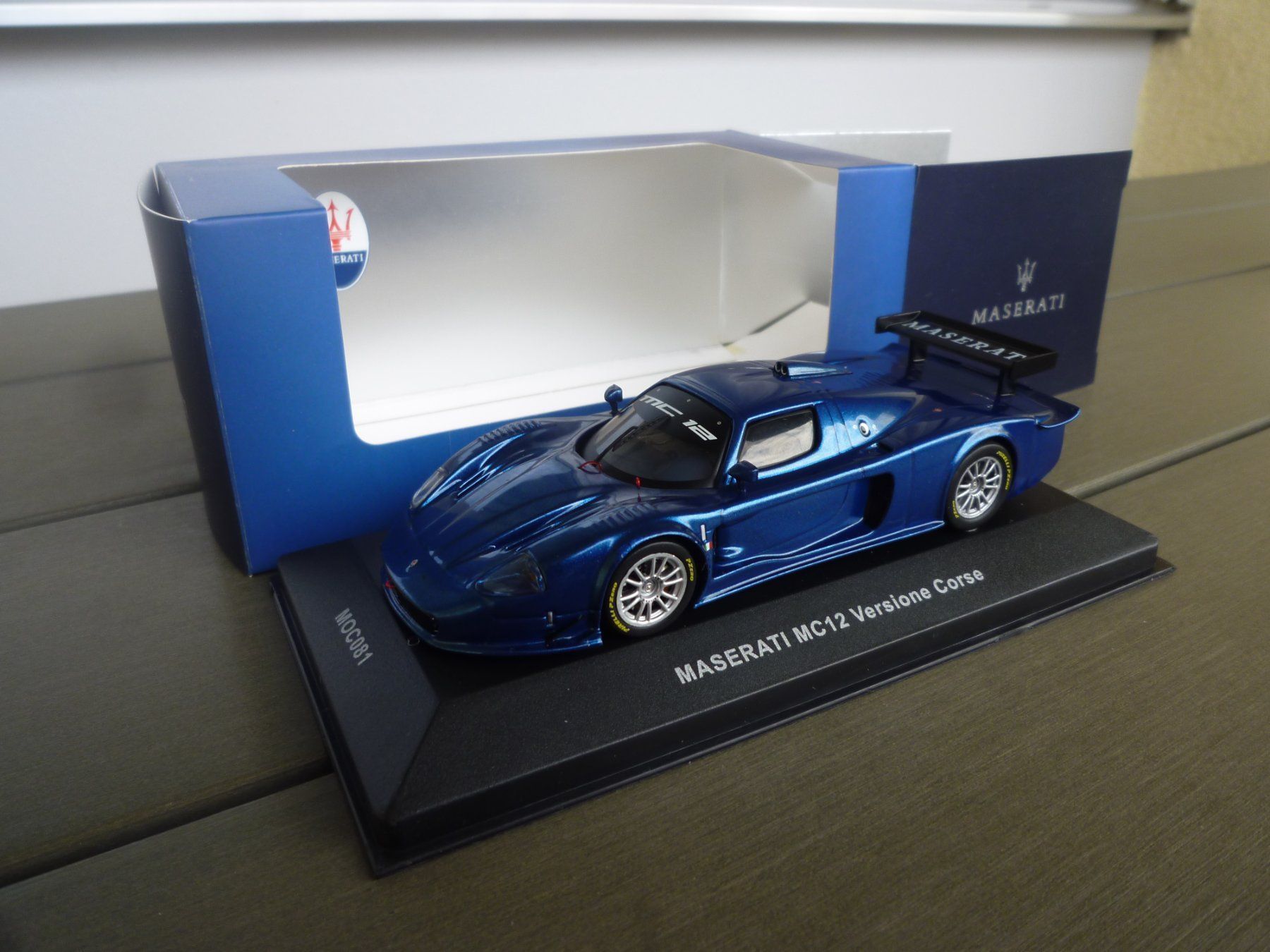 Maserati Modellini d'auto: Maserati MC12 Versione Corse – Nuovo e nell'imballaggio originale da Flawil venduto da Imperiosud 5