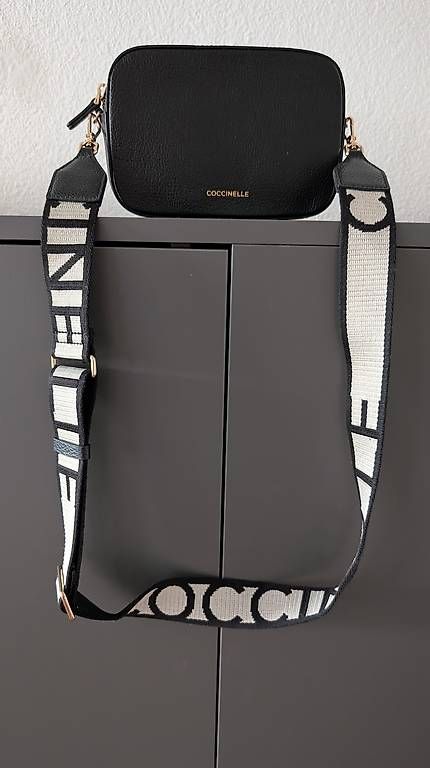 Borse da donna: Coccinelle Crossbody Tasche – Nuovo (secondo la descrizione) da Würenlos venduto da jr_wrnls