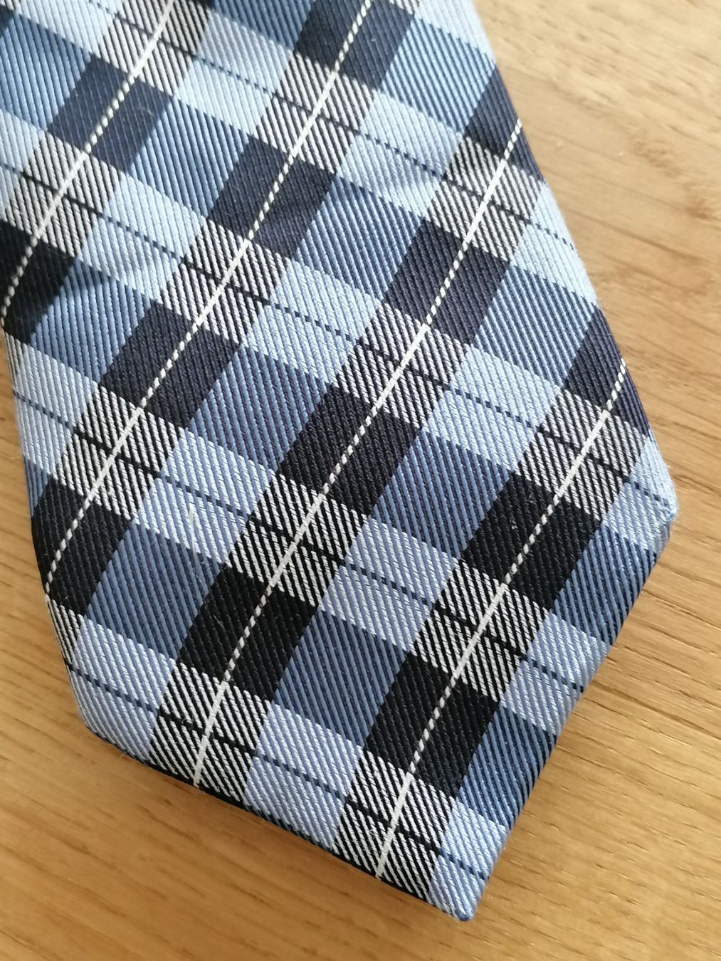 Tommy Hilfiger Krawatten: Tommy Hilfiger Krawatte 100% Seide - Nr.103 – Gebraucht aus Basel von vintagecollector 1