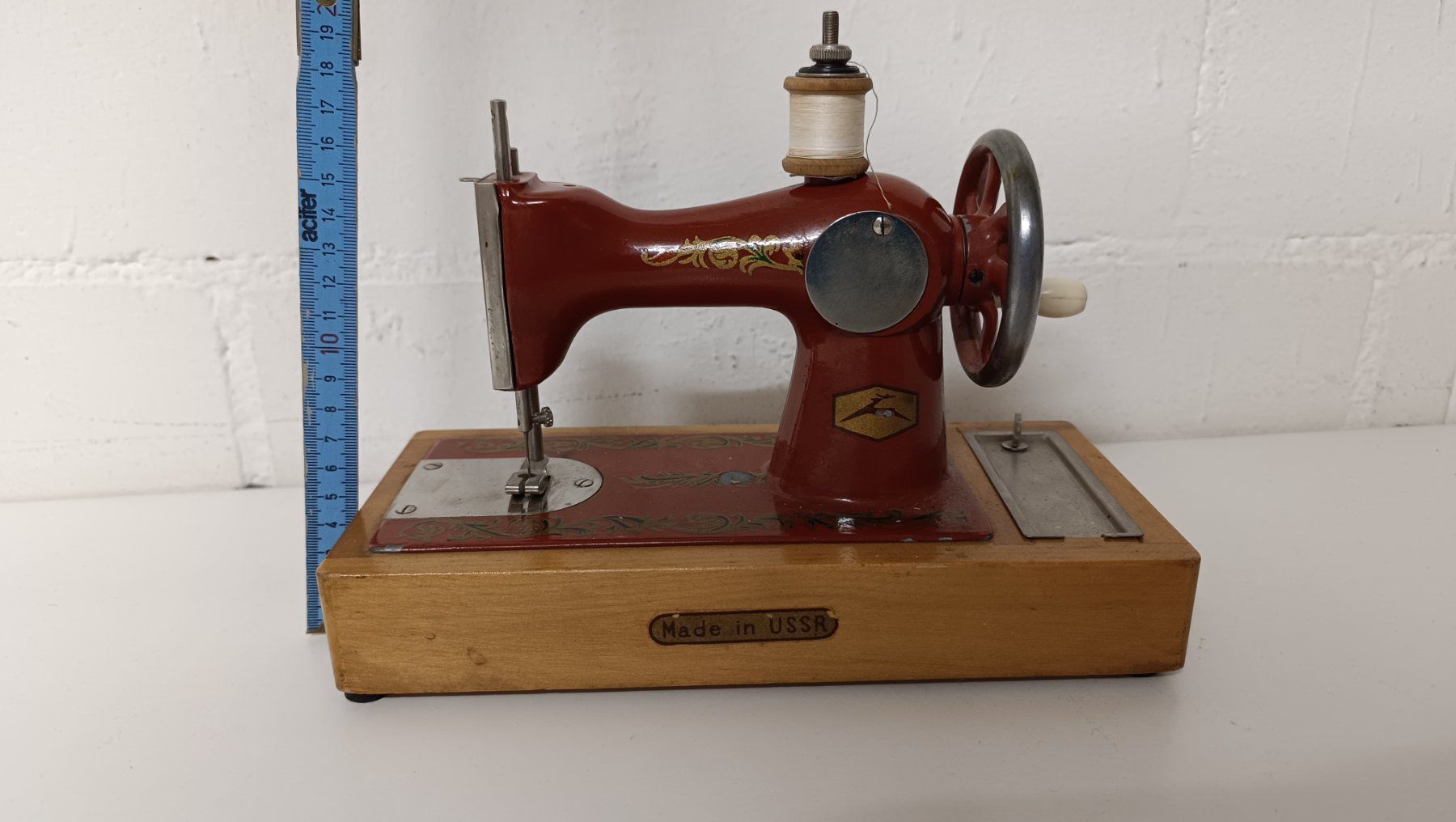 Giocattoli: Mini Nähmaschine UDSSR vintage – Usato da Zürich venduto da Jul69 6