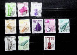 FRANCE TIMBRES PRÉOBLITÉRÉS** AVEC GOMME 1990-92. 40 €- T27