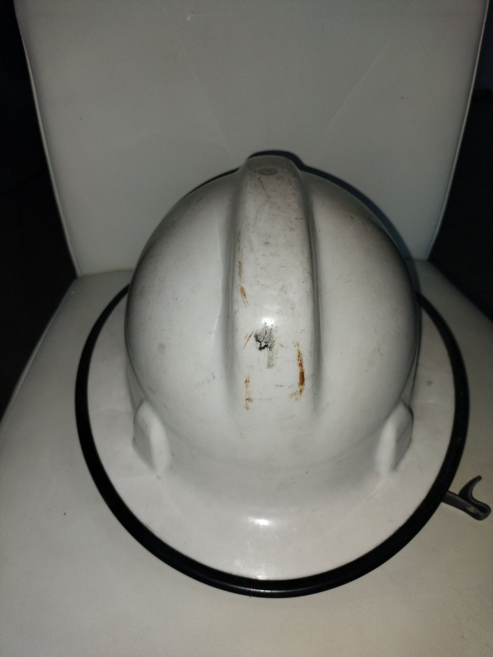 Feuerwehr: Alter Schweizer Feuerwehr Helm – Gebraucht aus Schwanden Sigrisw von len_9yqg