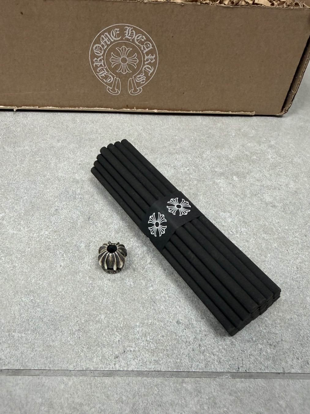 Toutes les décorations: Chrome Hearts Insense Set +22+ – Neuf avec emballage d'origine à Biel/Bienne par sami0788480082 1