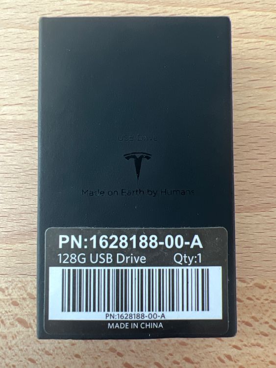 Tesla Memory Stick 128GB USB 3.0 - Pronto Per Sentry Mode (TeslaCam) - Usato