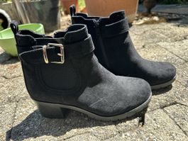 Stiefeletten schwarz 