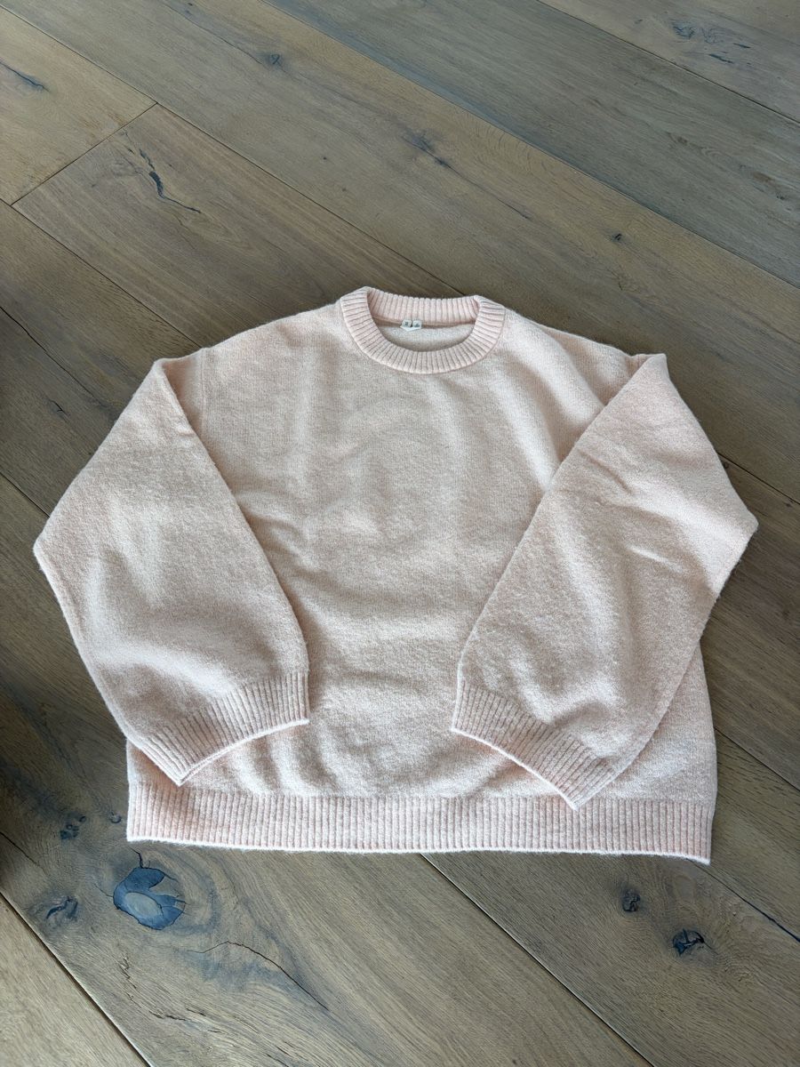 Arket Maglioni & Felpe: Hellrosa Strickpullover von Arket, Grösse XS, neu! – Nuovo e nell'imballaggio originale da Hünenberg See venduto da Tower02