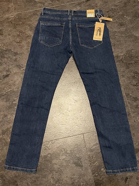 Jeans: Neue Jeans, Grösse 46 – Nuovo (secondo la descrizione) da Rüschegg Heubach venduto da sharky81 1