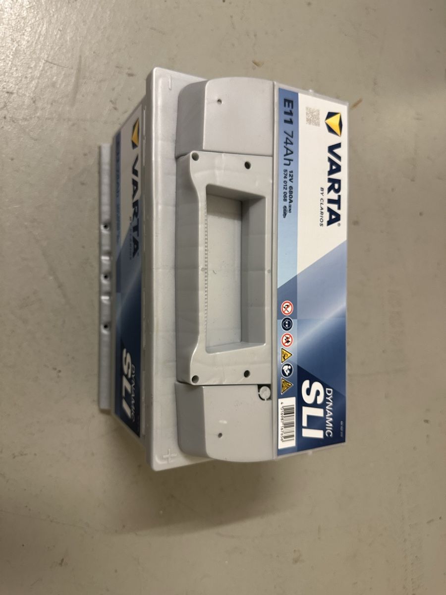 Varta Batterie: Varta Autobatterie 74Ah 12V 680A – Nuovo e nell'imballaggio originale da Döttingen venduto da Igor_29