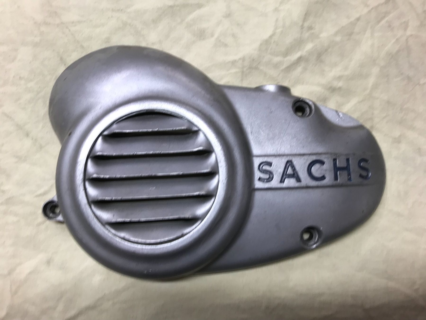 Parti ricambio per ciclomotori: Sachs 502 Gebläsedeckel Lüfterdeckel Gebläseabdeckung – Usato da Schöftland venduto da Moparrt69
