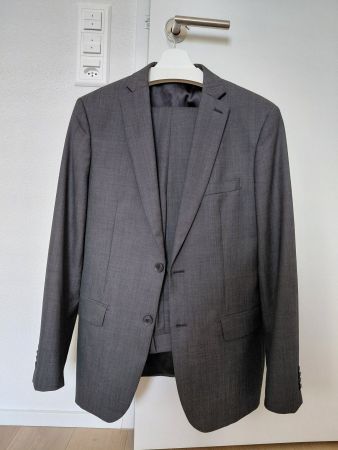 WE Slim Fit Anzug "Luxury Wool Blend" Dunkelgrau (48)